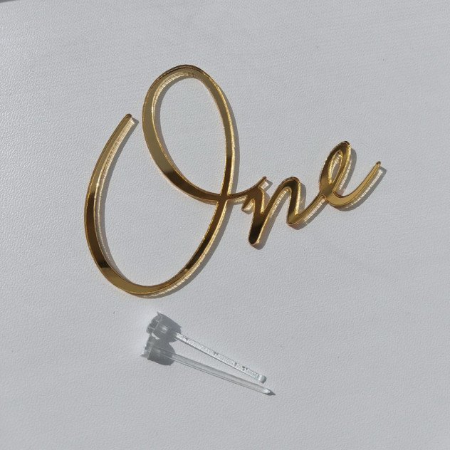 Бічний топер акриловий One (на один рік) Золото